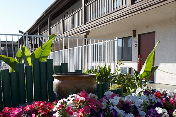 EZ 8 Motel Newark Main image